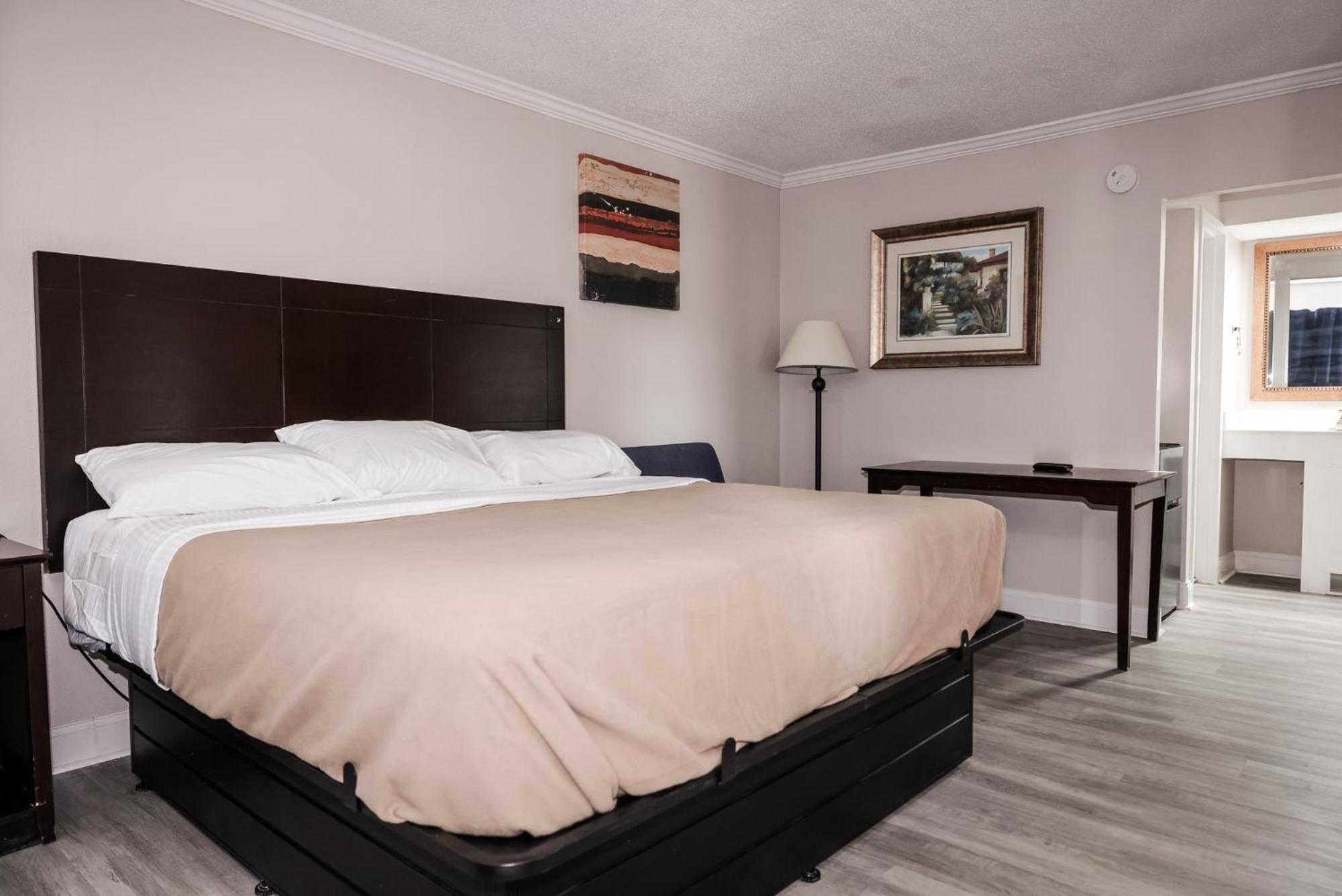 Riverside & By Oyo Ceaser Casino 2* Danville